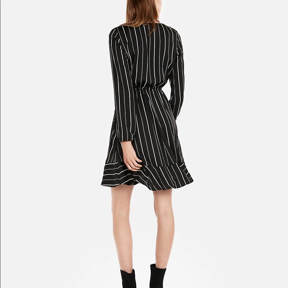 EXPRESS STRIPED ELASTIC WAIST RUFFLE WRAP DRESS - Picture 3 of 4